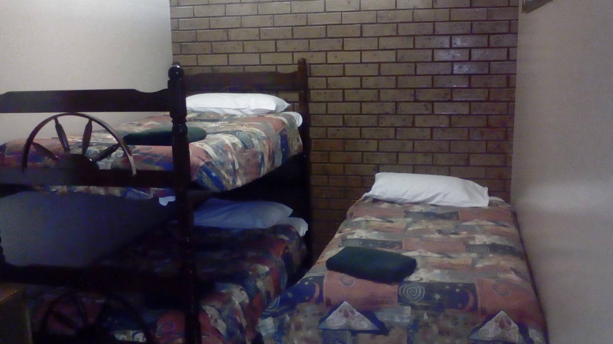 Cardigan Lodge Motel Ballarat Eksteriør bilde